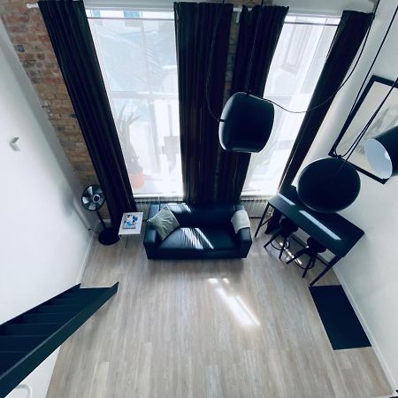 B&W Apartment Рига Екстериор снимка