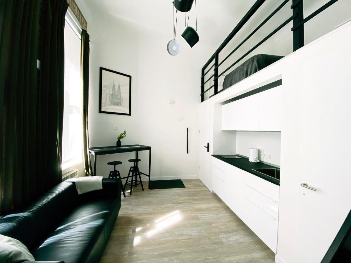 B&W Apartment Рига Екстериор снимка