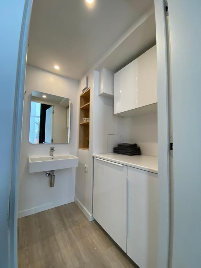B&W Apartment Рига Екстериор снимка